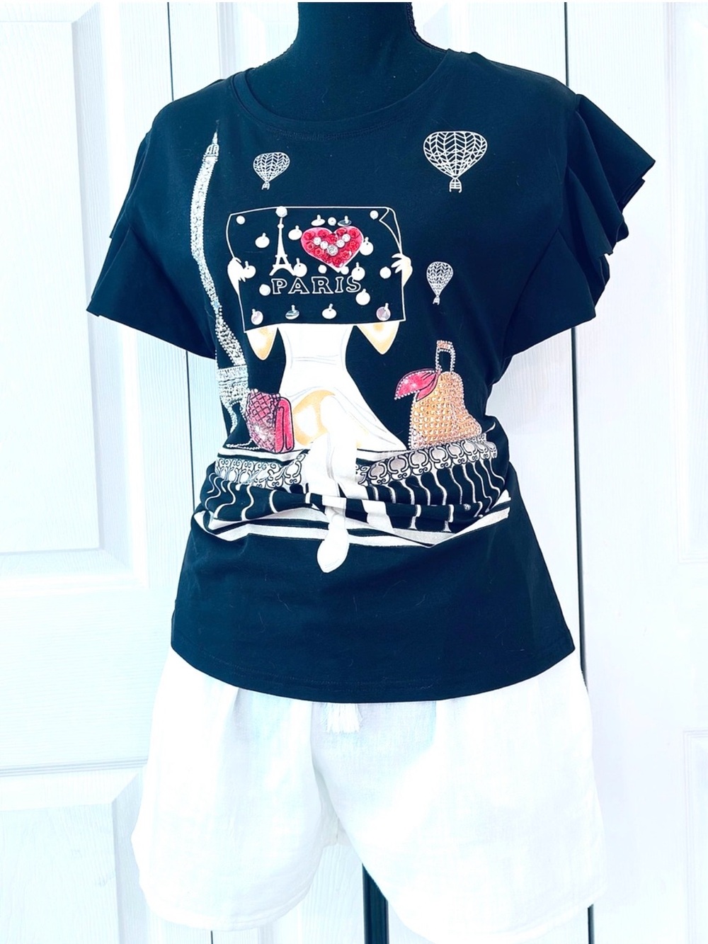 IN2YOU ~ Women’s black short sleeve sequined bling bling tee top size M